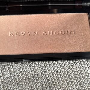 NIB Kevyn Aucoin Neo Highlighter in Sahara